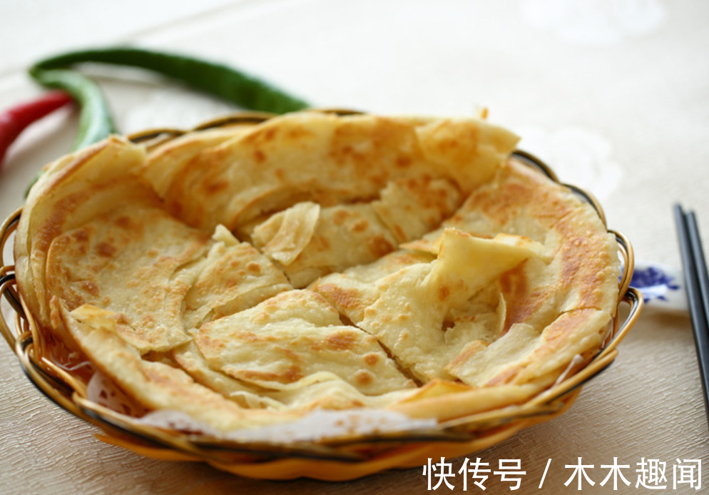 大叔|无论用热水冷水和面,烙出的饼都很硬?卖烧饼30年的大叔来支招