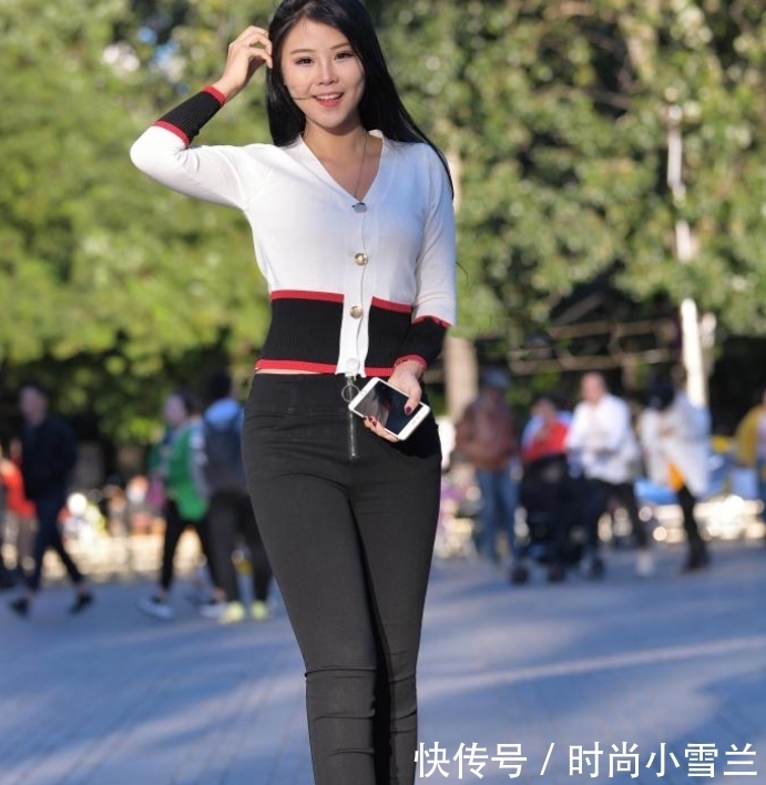 整体造型 爱笑的姑娘,衣品也这么好