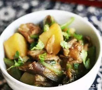 万能的土豆啊,百吃不厌,做法多样,菜中必备