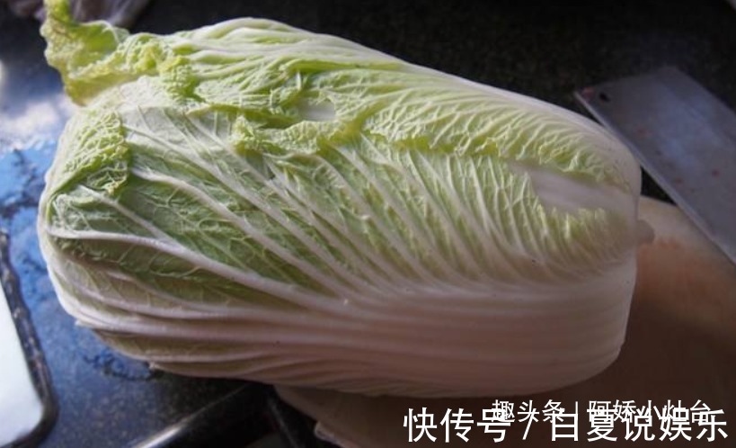 蘑菇条|不放肉、不凉拌、不炖豆腐,白菜最新吃法,比吃肉过瘾,真解馋