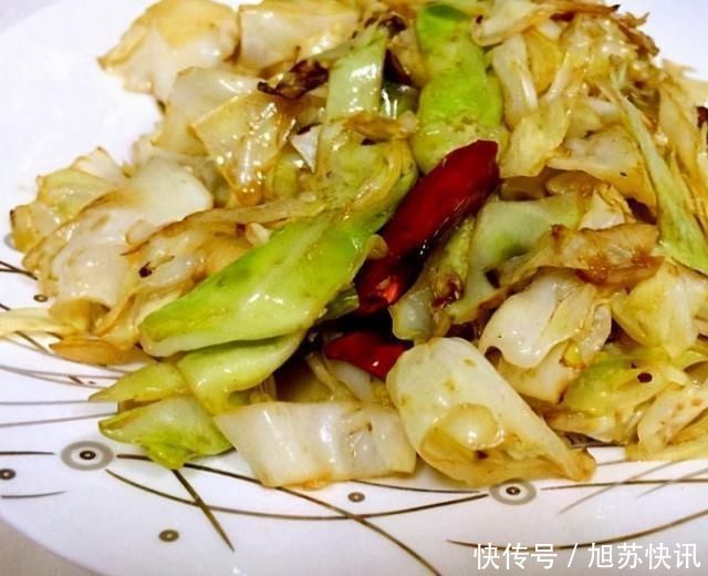 炒包菜别直接下锅,万万记住这“1步”,不仅更香,而且吃着更脆