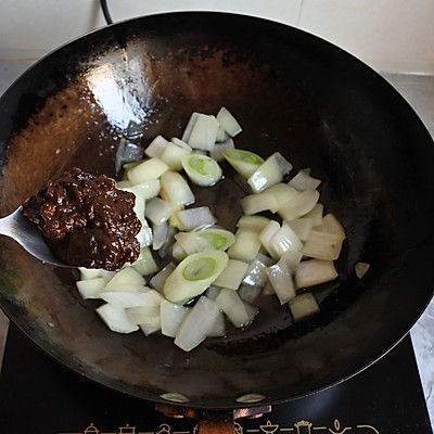 n酱炒五花肉