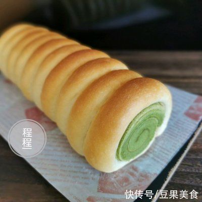 可可蛋糕卷|颜值爆表的抹茶蛋糕卷面包