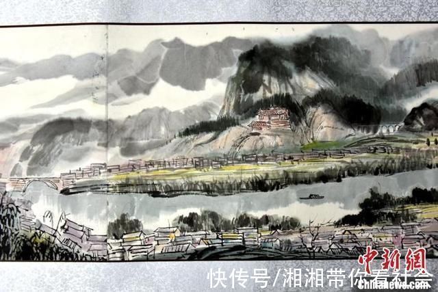 中国画！四川叙永画家历时两年创作60米国画长卷推介家乡