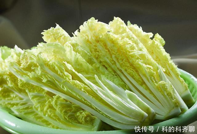 可口|秋天吃白菜不如吃他,花4块钱就能炒一盘,鲜嫩可口,营养又美味