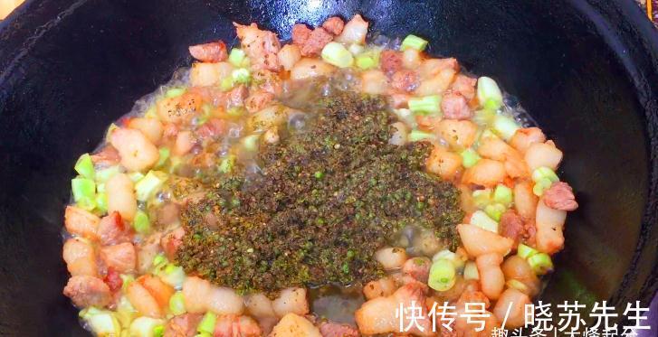 麻辣咸香|姥姥摆地摊,靠1碗炸酱面,日入100元,炸酱配方告诉你