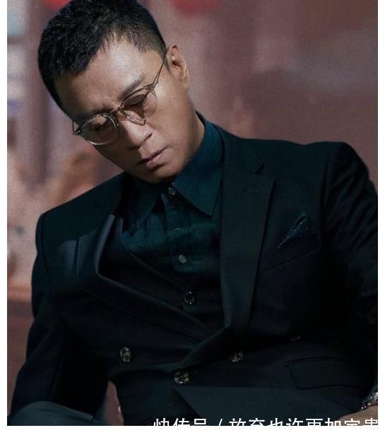 ab,金晨,吴宣仪,背景小花拒绝圈内人追求,流量小生被团队坑