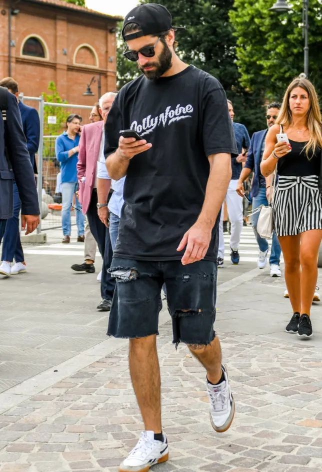 「短裤」也能穿得体面？这些穿法让男女都动心