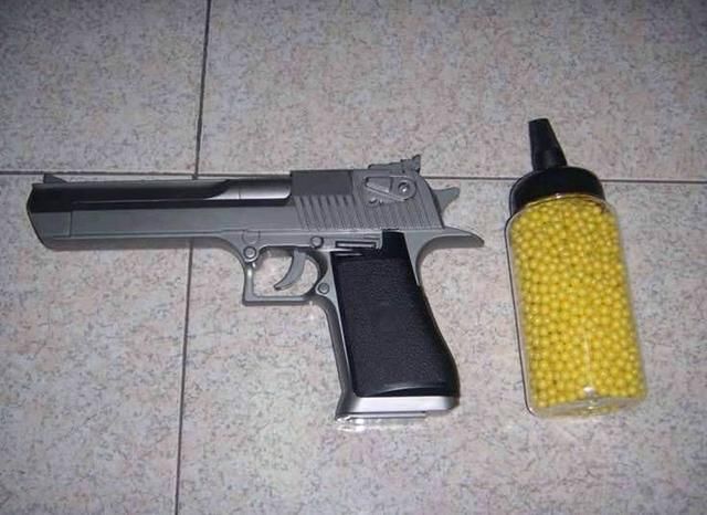 孩子|3种“危险”玩具,你家里至少有一种,趁孩子不注意就丢了吧