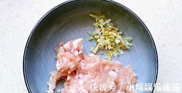 泡发粉条别只知道傻傻用水,大厨教你一招,5分钟快速泡软还筋道