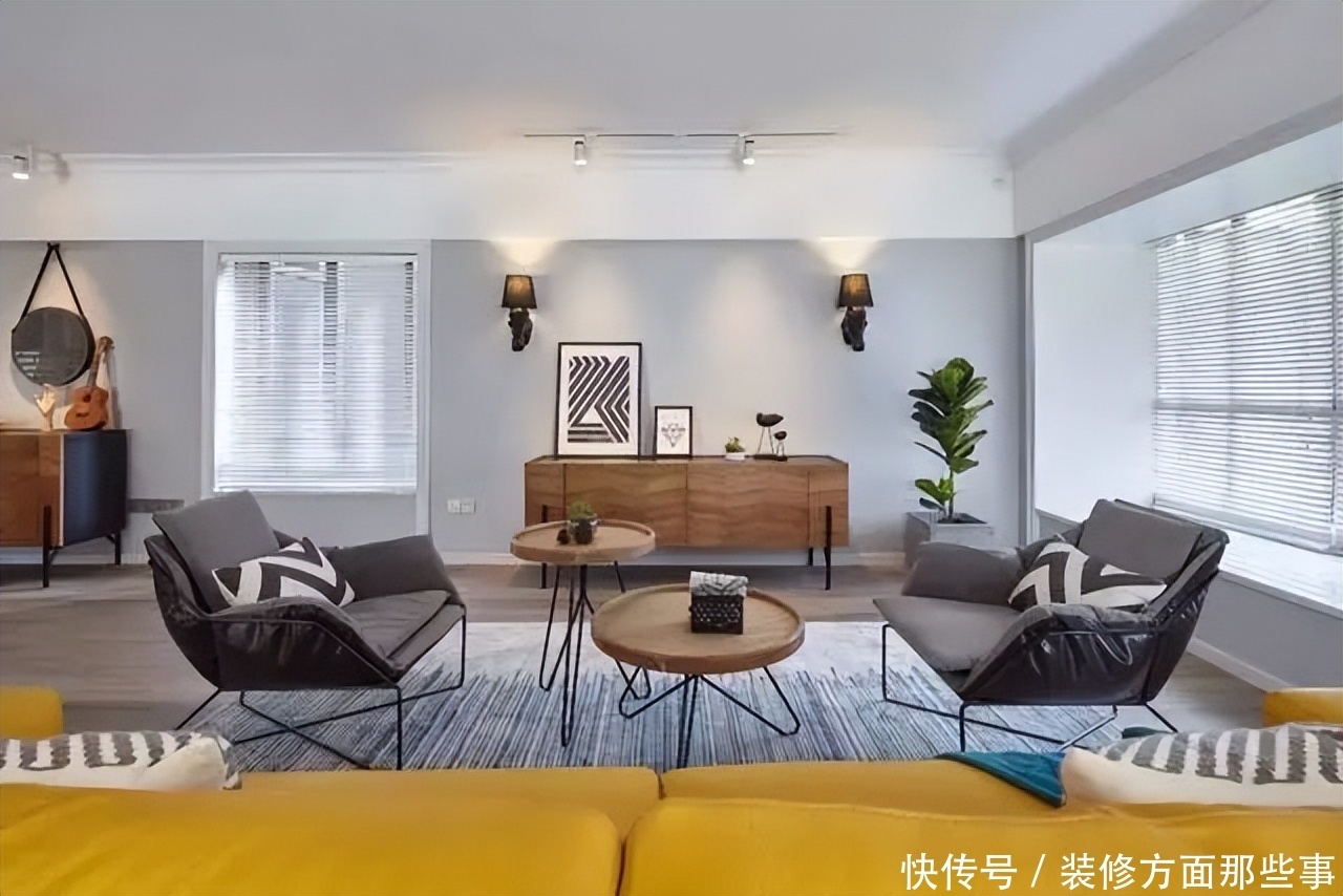 三居室|简洁、质朴的北欧三居室,银灰色与原木的搭配,效果也挺时尚