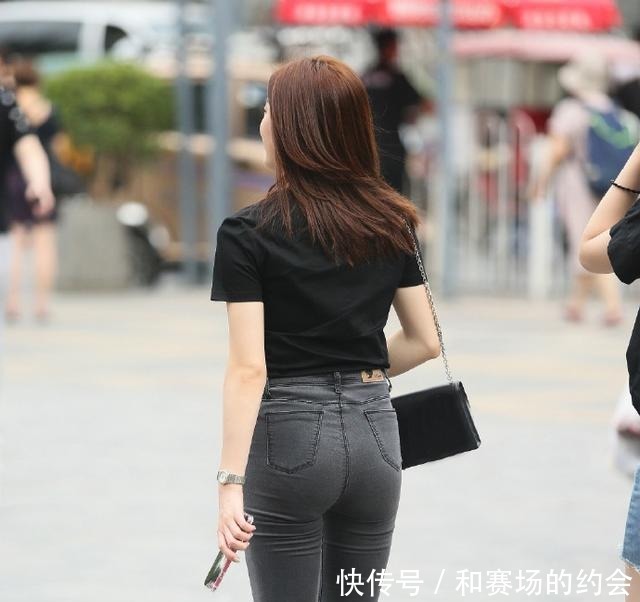 百搭|街拍百搭的牛仔裤，你值得拥有