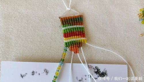 白线|五彩南美蜡线编个小挂饰,出彩了DIY绳结编织,附编绳教程