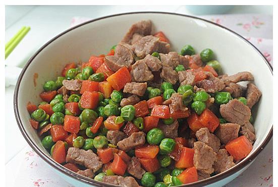 小蛮腰|秋季是孩子成长发育的黄金时期,多吃小炒菜,促进骨骼发育