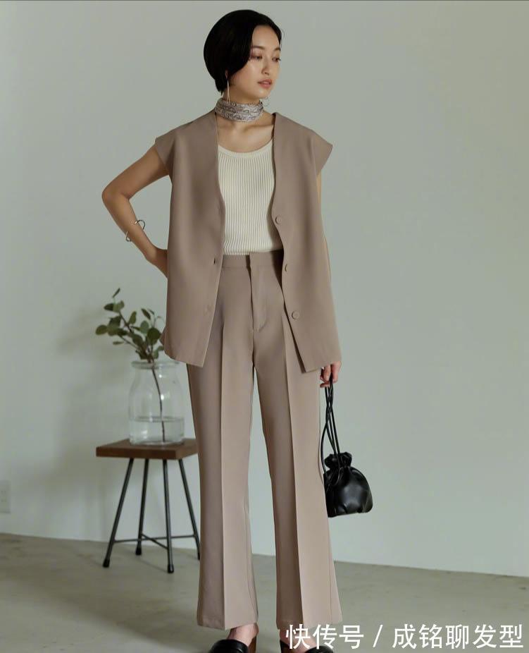大地色|“大地色”时装更有气质，超实用的搭配范例，给你满满的高级美