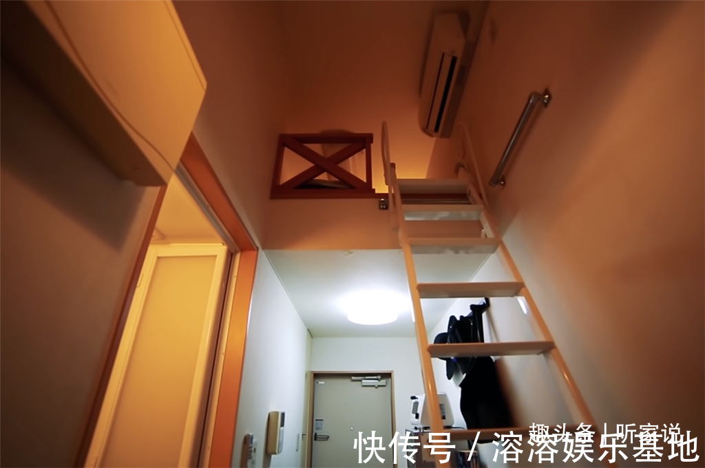 缝隙房|90后姑娘住进日本8㎡“缝隙房”,吃饭坐地上,睡觉爬梯子