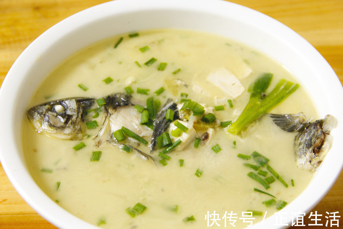 dh不管炖什么鱼，这2味料不能放，不然鱼腥味变重，鱼汤不白也不鲜