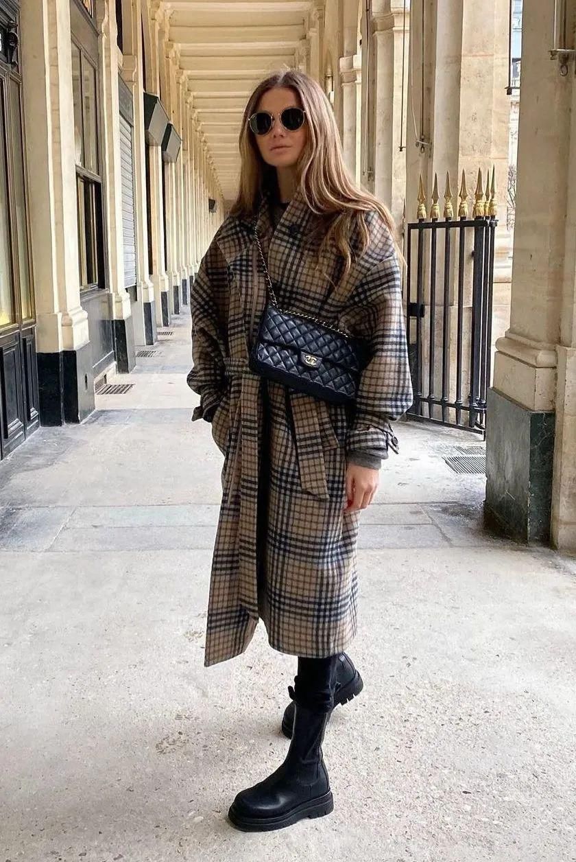  流行|“马丁靴”失宠了？“大衣＋这双鞋”正流行，时髦又显高！