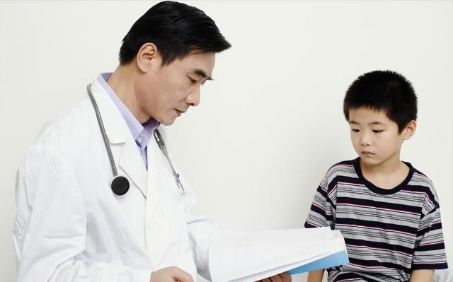 干预|4岁是娃身高“分水岭”？儿科医生：3种方法干预，助娃长个大高个