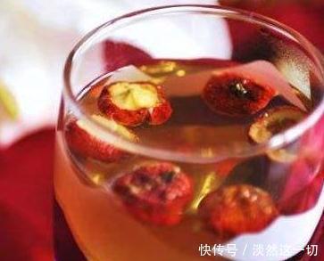 泡水喝|老中医最爱用它泡水喝排毒抗衰老,7天变化邻居看了都赞叹