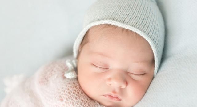 孩子|意大利某地喜迎新生儿,8年等来第一胎:为啥人都不愿意生孩子了