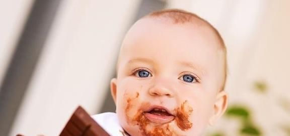 身体|宝宝长身体时,尽量少吃3种“食物”,可能不利“身体发育”