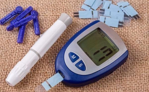 祸根|糖尿病的“祸根”终于揪出来了,医生提醒4种不甜的食物,再爱吃也要忍住