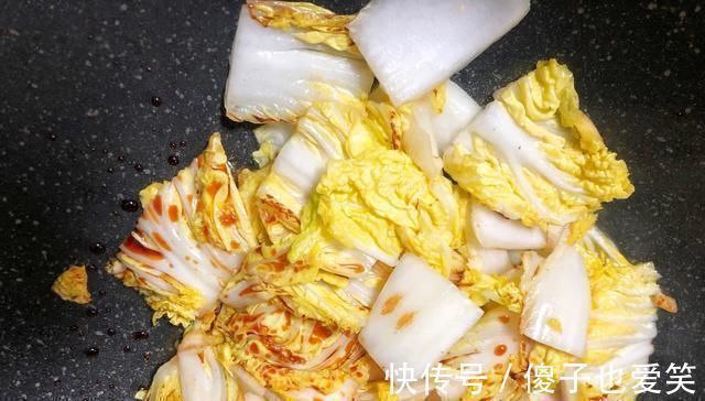 止咳|咳嗽最怕吃这菜,3块钱2斤,简单一炒,润肺止咳,家人常吃不咳嗽