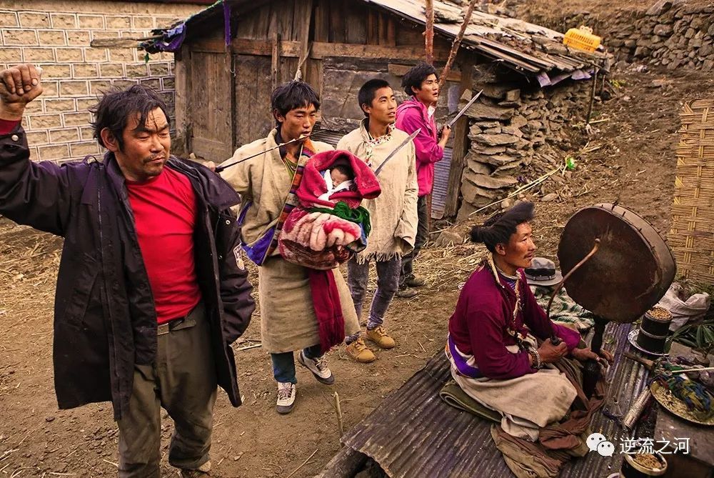  冬季到西藏，探寻山谷里的居民
