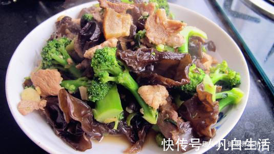 生抽料酒|女性想要减少皱纹淡色斑，可以常吃以下食物，润肤淡皱纹，抗衰老