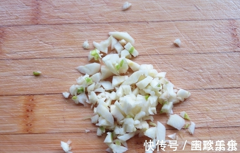 血压|70岁婆婆常年吃不腻的菜，成本2块钱，只花5分钟，吃一次就爱上