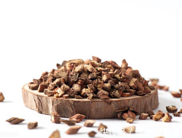 丹参|都有通血管的作用，三七和丹参哪一个效果更好？不少人弄错了