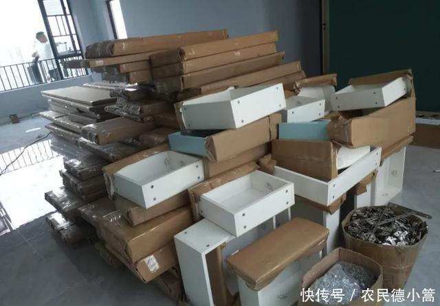 装修|先铺木地板，还是先装衣柜顺序没搞对，住上几年要后悔