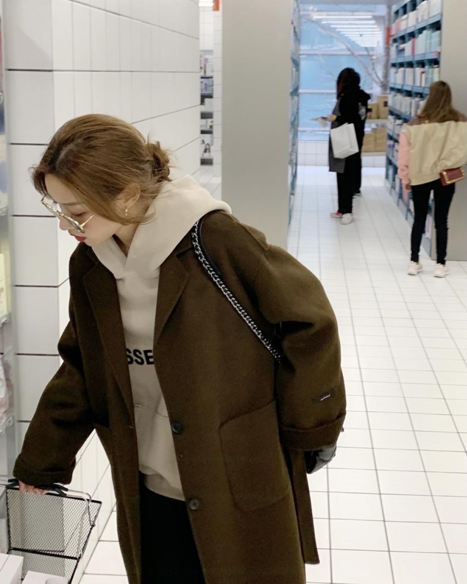 美眉|毛呢外套不能乱穿,这几个搭配思路值得借鉴,远离拖沓,高级精致