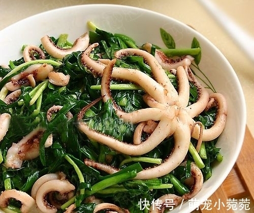 适合青少年偶尔吃的菜，滋阴养胃补虚润肤，男孩更帅气，女孩美丽