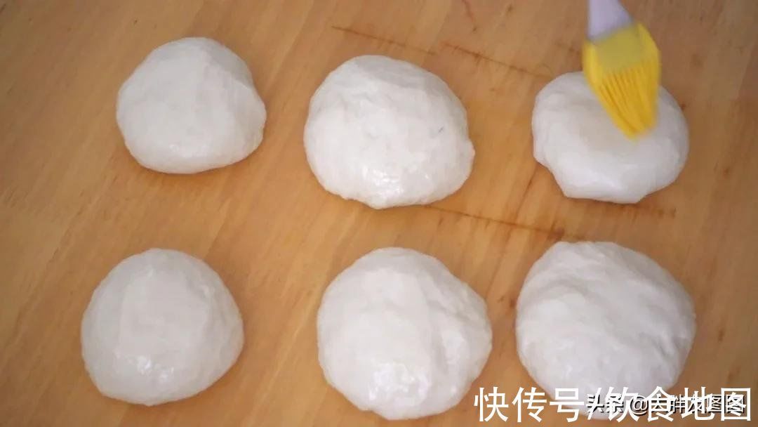 4种材料，不发酵，不用烤箱，自制起酥煎饼，香喷喷的面食