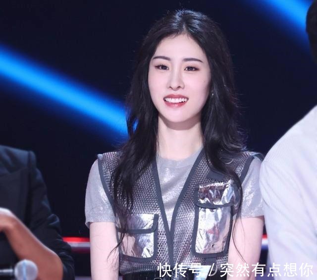 吉克隽逸|今年好声音8位导师,相比以往4位导师好看在哪里!