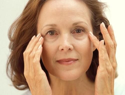 身体|中年女性渐入更年期，一般会持续多长时间？怎样提高身体激素？