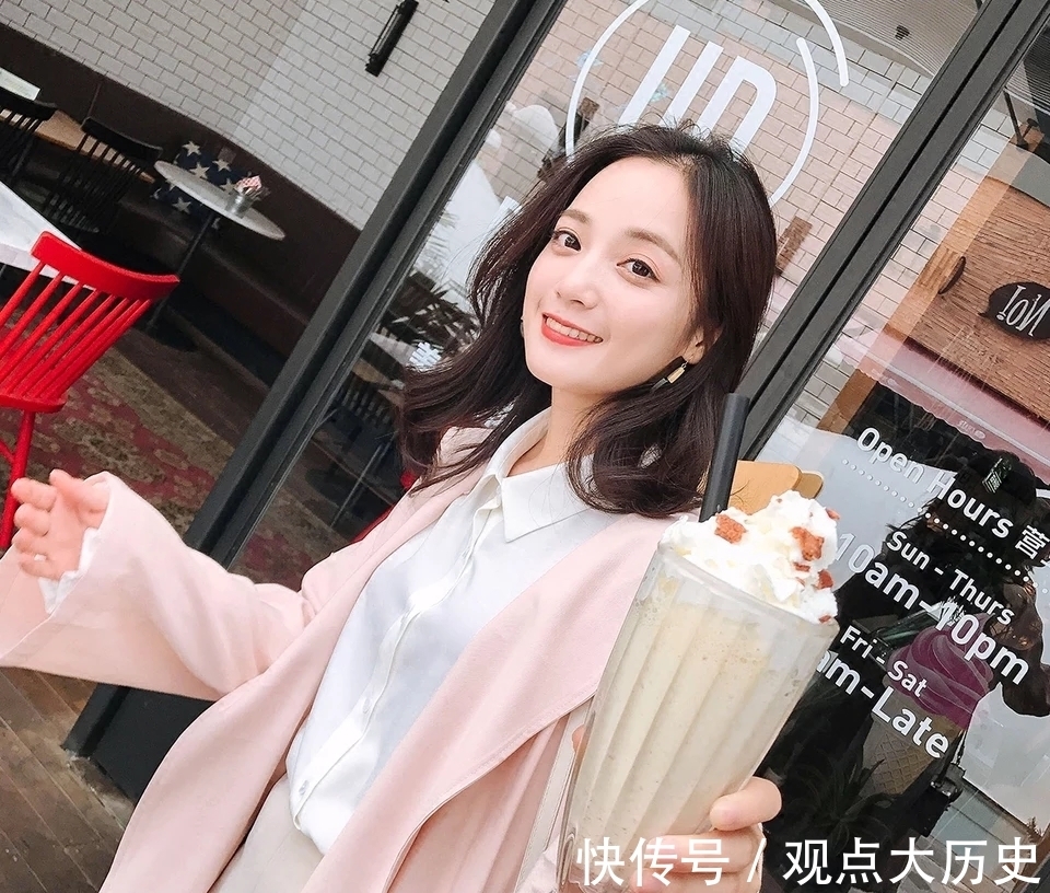 双排扣|秋冬时尚风衣来袭,不负风光不负亲