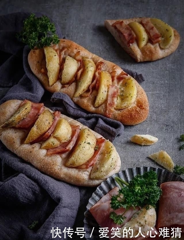 土豆培根面包主食,蔬菜、蛋白质都有了,营养一次帮你搞定
