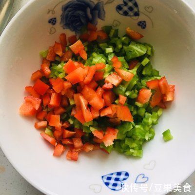 苦瓜|这样做苦瓜鸡蛋饼，隔壁小孩都馋哭了