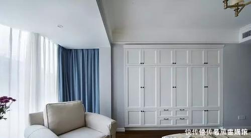 小户型|越来越多人卧室不买大衣柜,这样设计更潮流,好看实用省空间