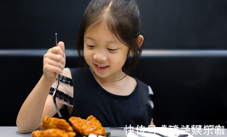 孩子|父母一定要给孩子3样东西,关乎孩子的未来,父母再节俭也要给!