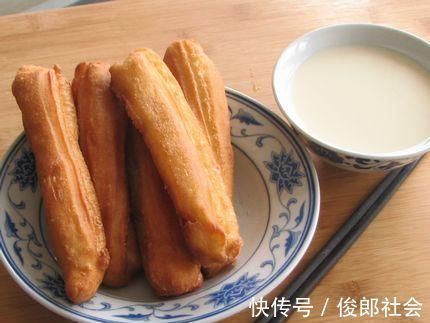 脾虚|儿科大夫:带娃早餐别乱吃,日常多吃1物,脾胃慢慢变好