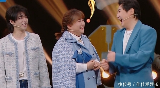 小宋 宋亚轩淋水后,王牌家族无人给拿毛巾,只有不受待见的他送上温暖