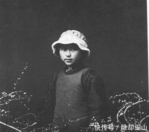 她因感动下嫁沈从文,10年后却收到丈夫的出轨“通知书”!