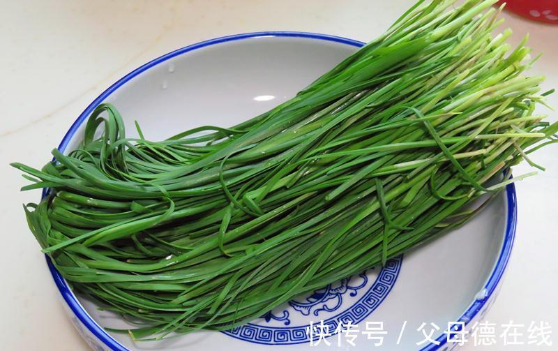 韭菜别只用来包饺子,试试用它做早餐,5分钟一盘,又简单又好吃