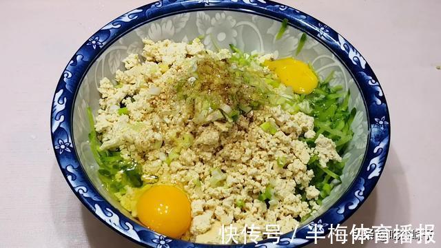 外酥|炸素丸子,记住“3用2不用2窍门”,外酥里嫩,咬一口满嘴香