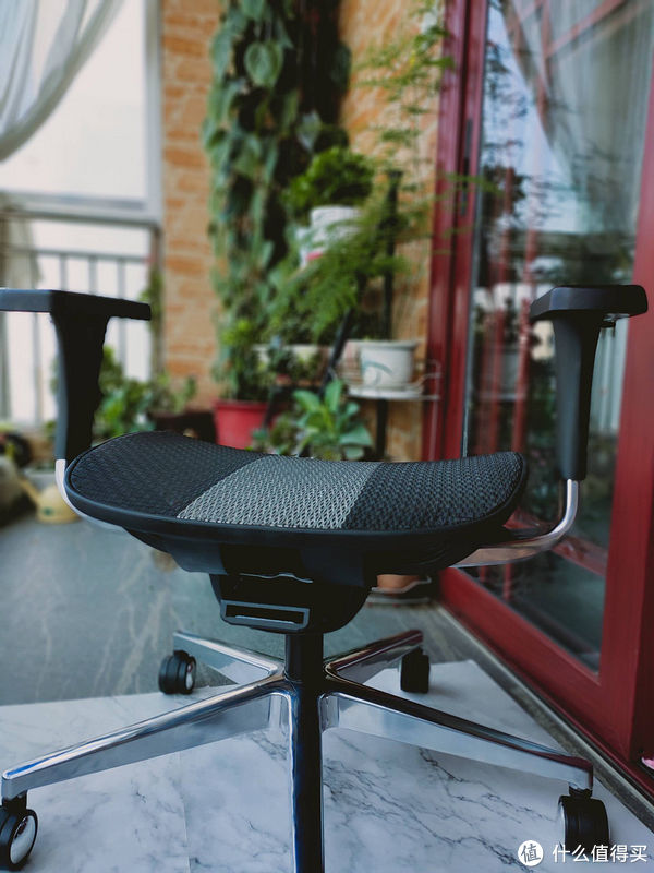 穷人|穷人的剁手清单 篇六十四：是什么让我又买了一把享耀家人体工学椅？当然是舒服