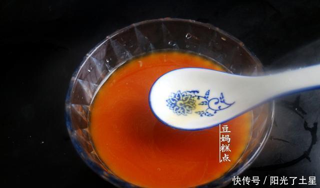 鸡蛋|鸡蛋新吃法,跟这3样一起炒,5分钟上桌,开胃又下饭